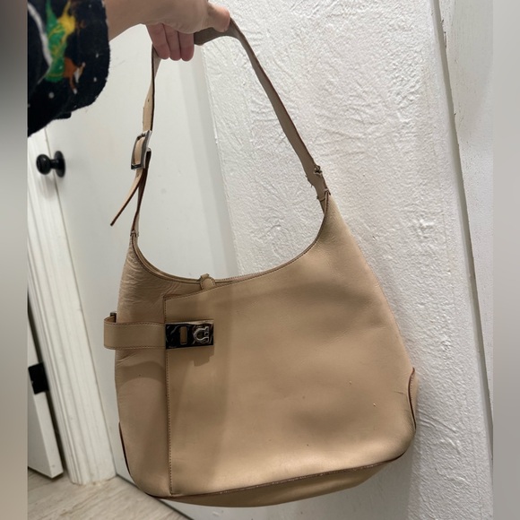 Ferragamo Leather Shoulder Bag - Picture 3 of 16